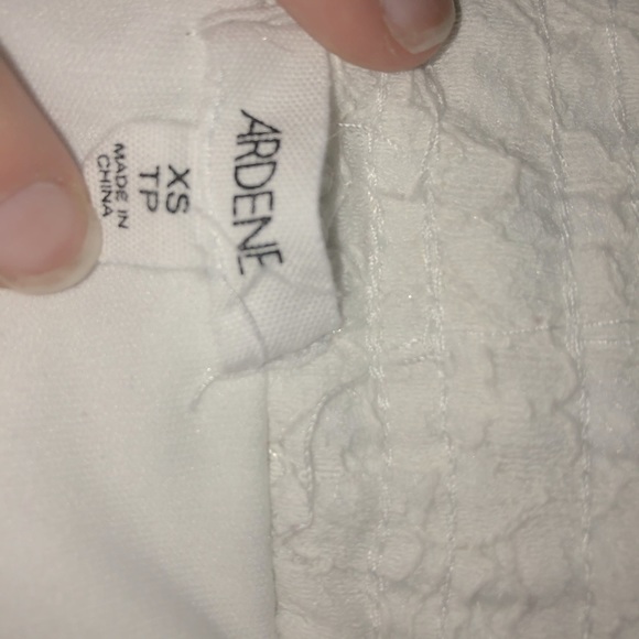 dainty white lace shorts - Picture 2 of 2